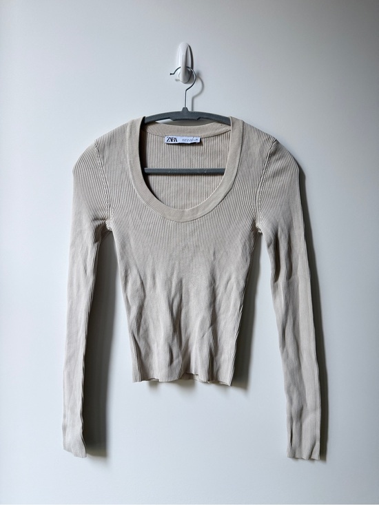 Zara Sweaters - Zara Scoop Neck Ribbed Long Sleeve Top in Light Beige